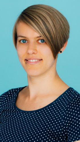 Über_mich_Portrait_281x500 Jessica Gau - Nichtraucher